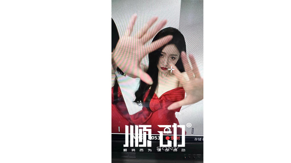 順動拍攝張?zhí)鞇哿謨?nèi)廣告片花絮